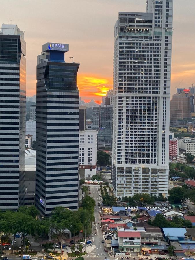 Mercu Summer Suites Klcc By Minutepointhome Kuala Lumpur Luaran gambar