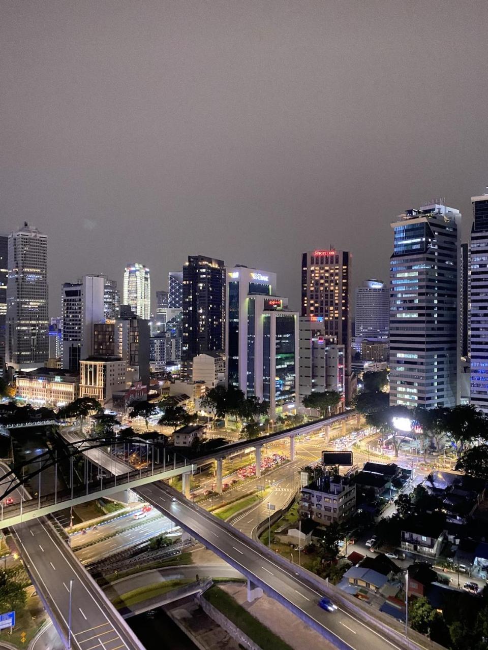 Mercu Summer Suites Klcc By Minutepointhome Kuala Lumpur Luaran gambar