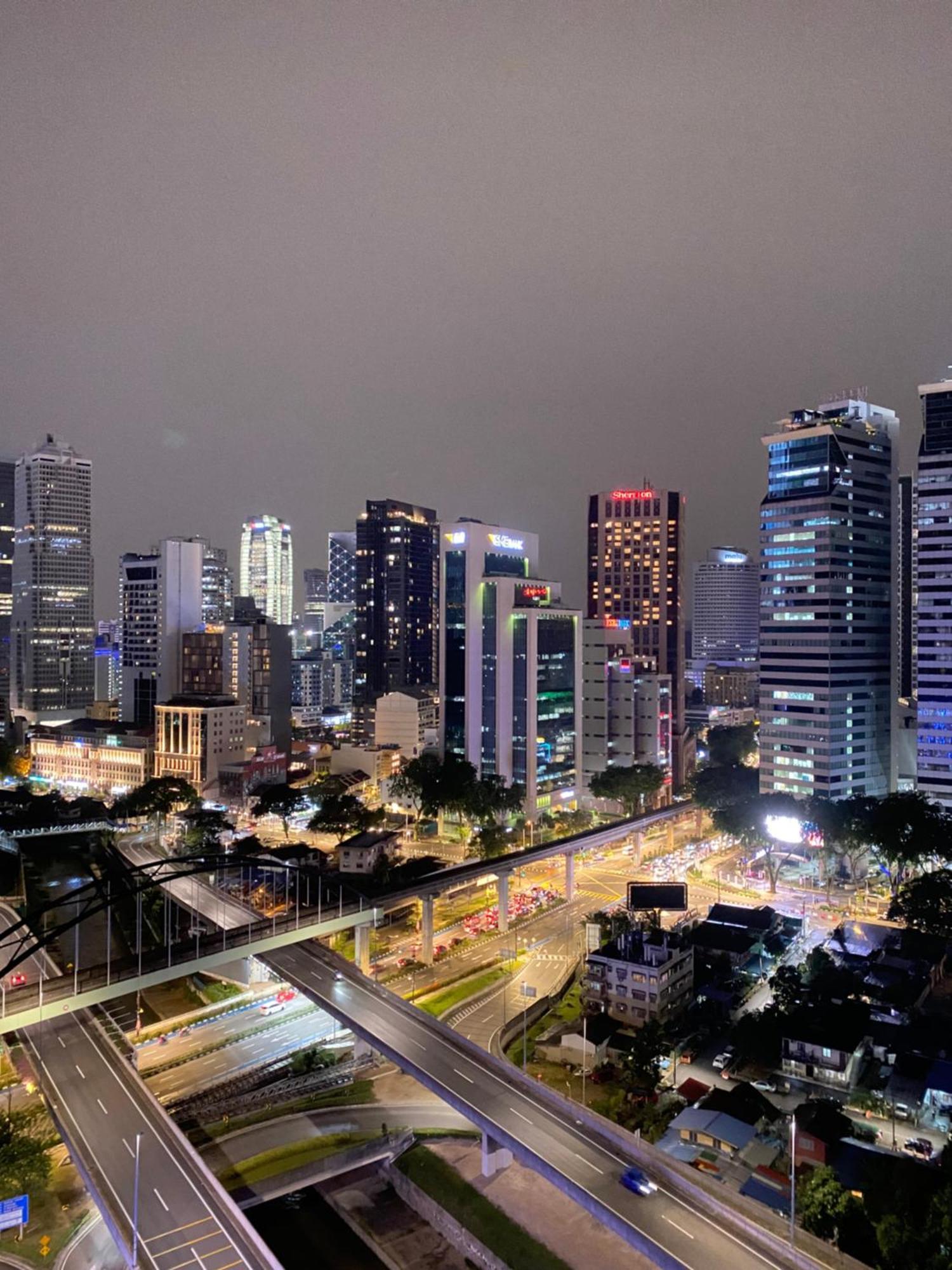 Mercu Summer Suites Klcc By Minutepointhome Kuala Lumpur Luaran gambar